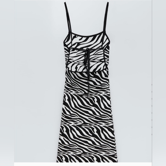 Zara Jacquard Animal Print‎ Zebra Midi Open Back Stretch Knit Dress Size Small - Picture 4 of 13